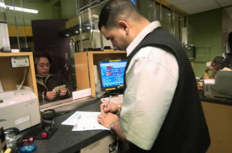 Abren Afores ‘el camino’ para recibir dinero de EU