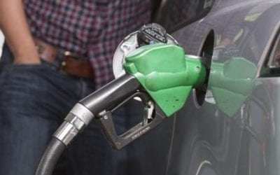 Precio de la gasolina bajaría si Hacienda  aplica ajustes