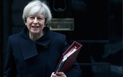 Parlamento británico da paso para detonar el Brexit