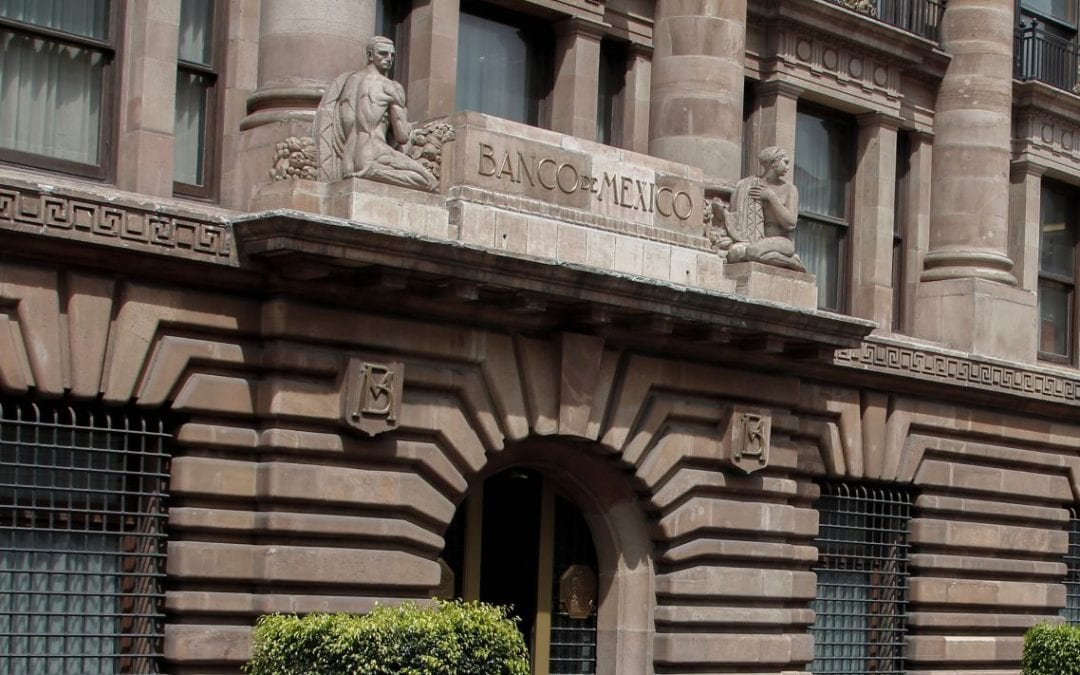 Banxico mantiene tasa y da previsión pesimista para la economía mexicana